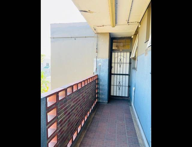 2 BEDROOM APARTMENT FOR SALE IN BULWER